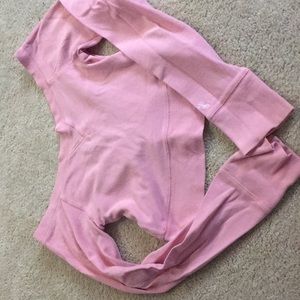 Women’s cropped pink sweater